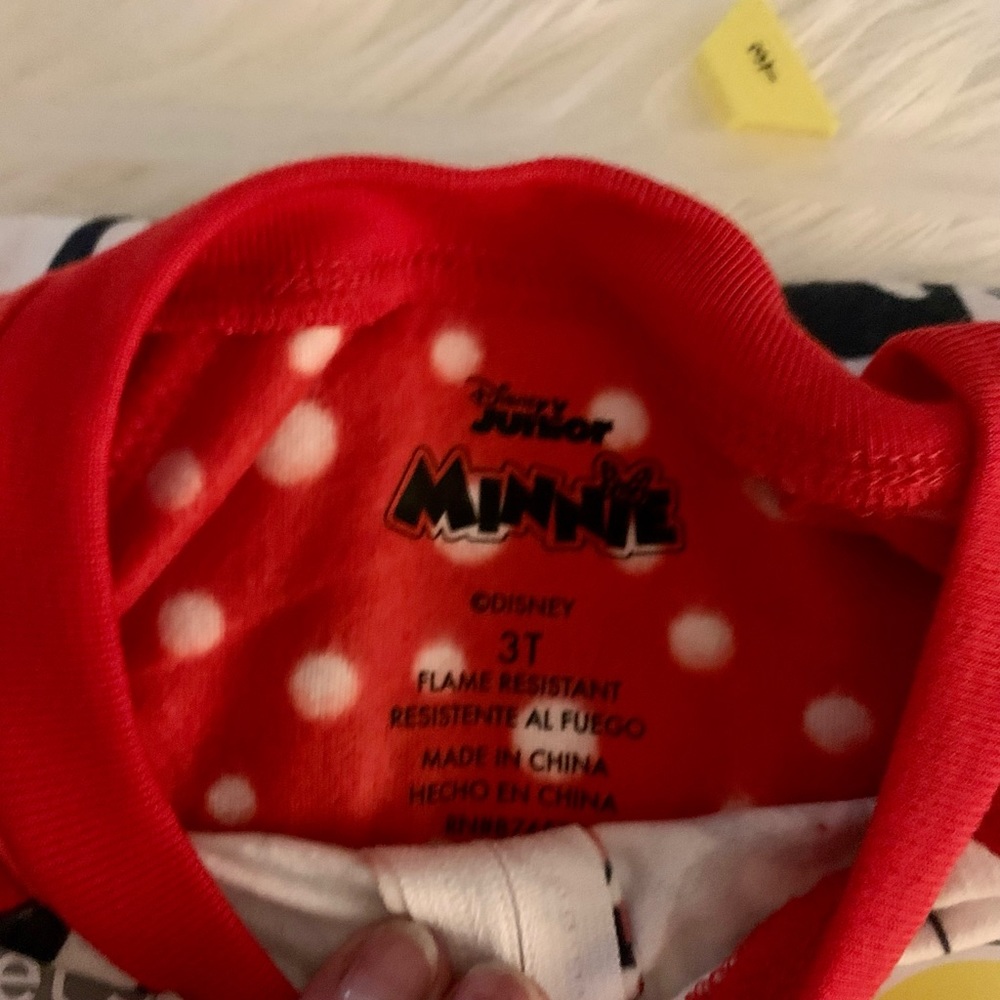 NWT Disney Mickey Blanket Sleeper Sz 18 Mo Red Black White - Picture 8 of 10